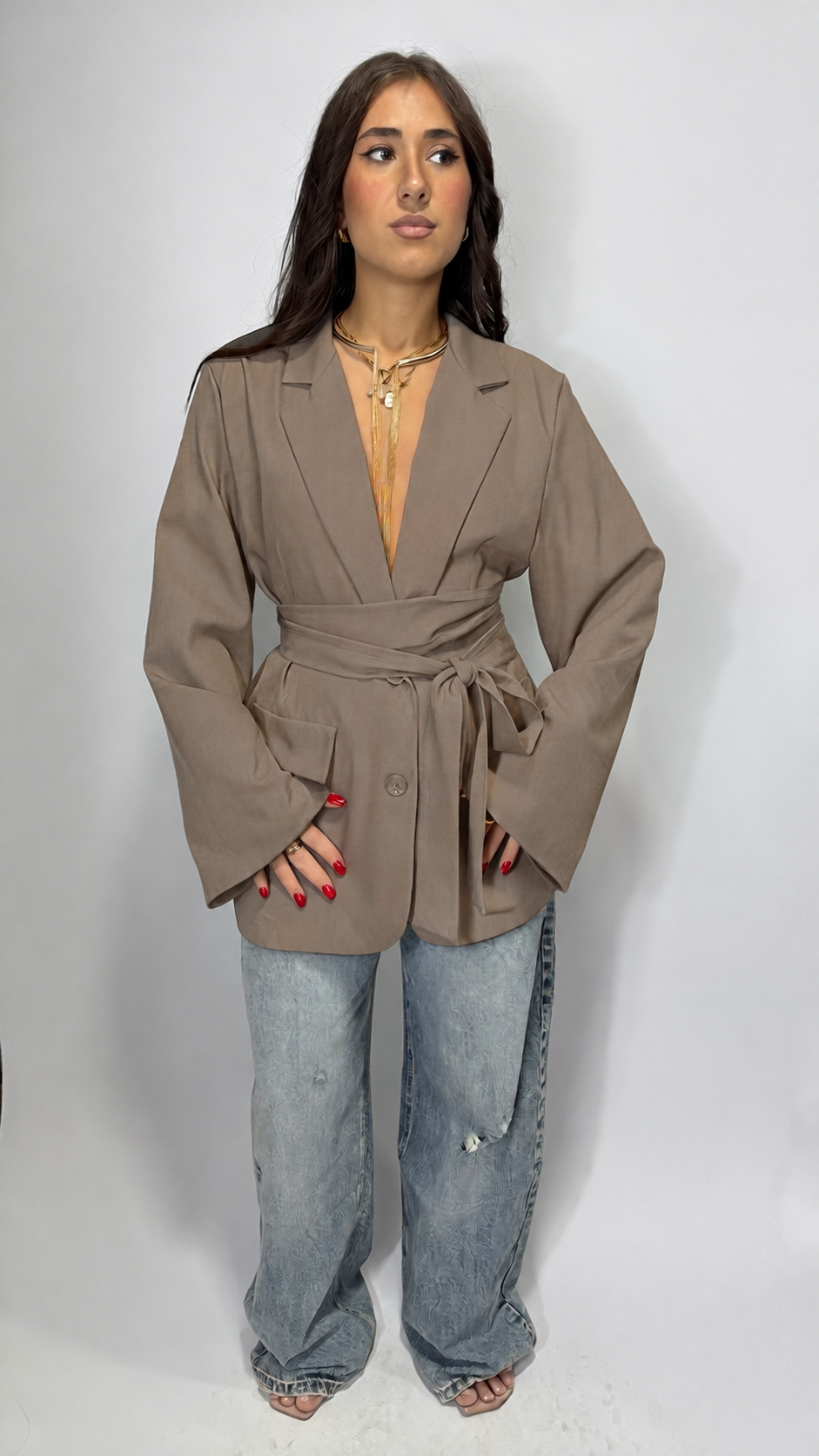 Blazer con cinturino foderato all'interno manica a campana