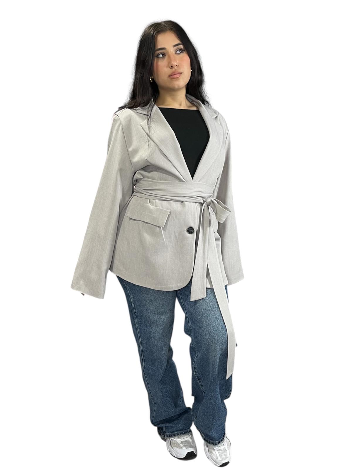 Blazer con cinturino foderato all'interno manica a campana