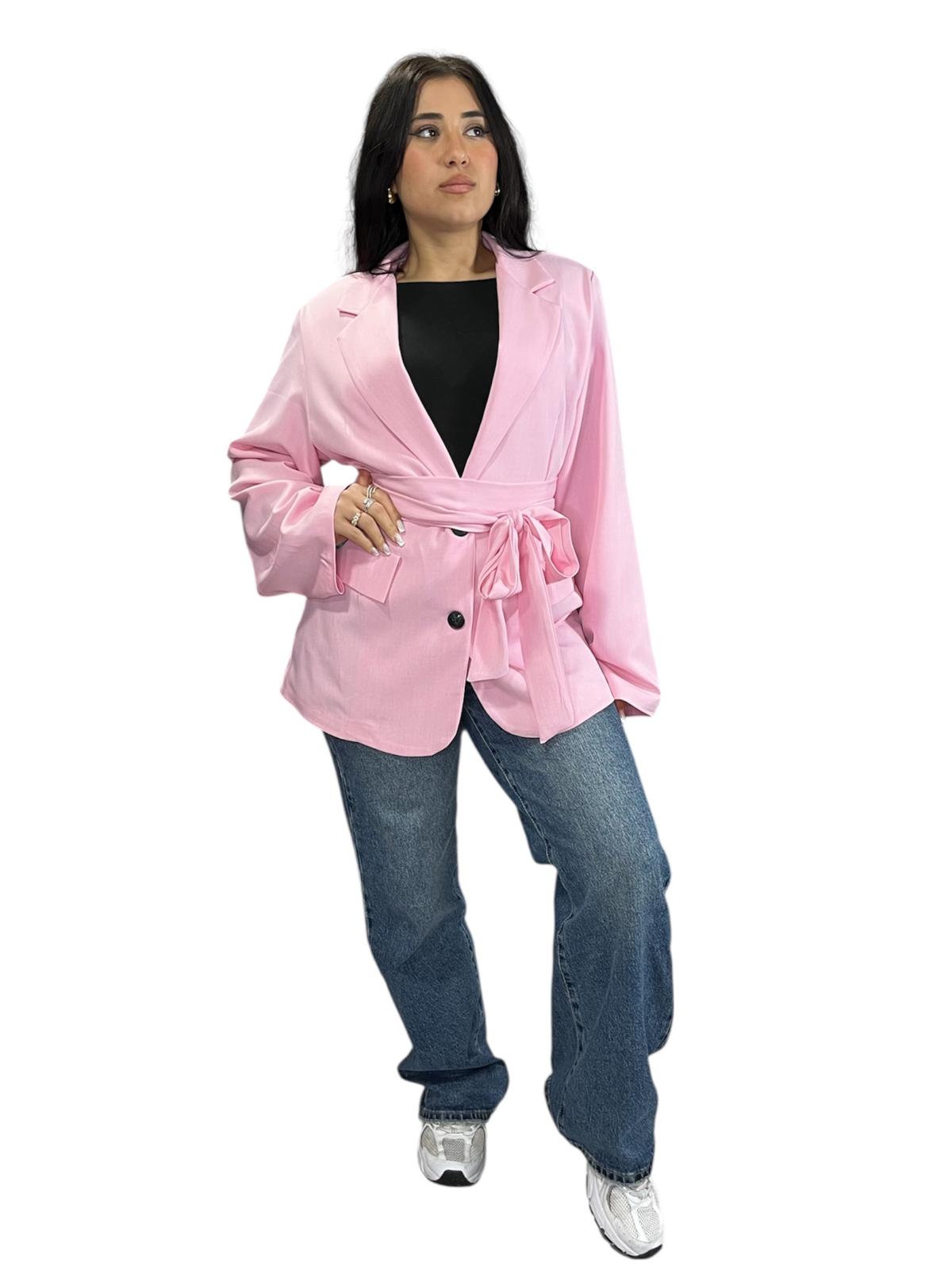 Blazer con cinturino foderato all'interno manica a campana