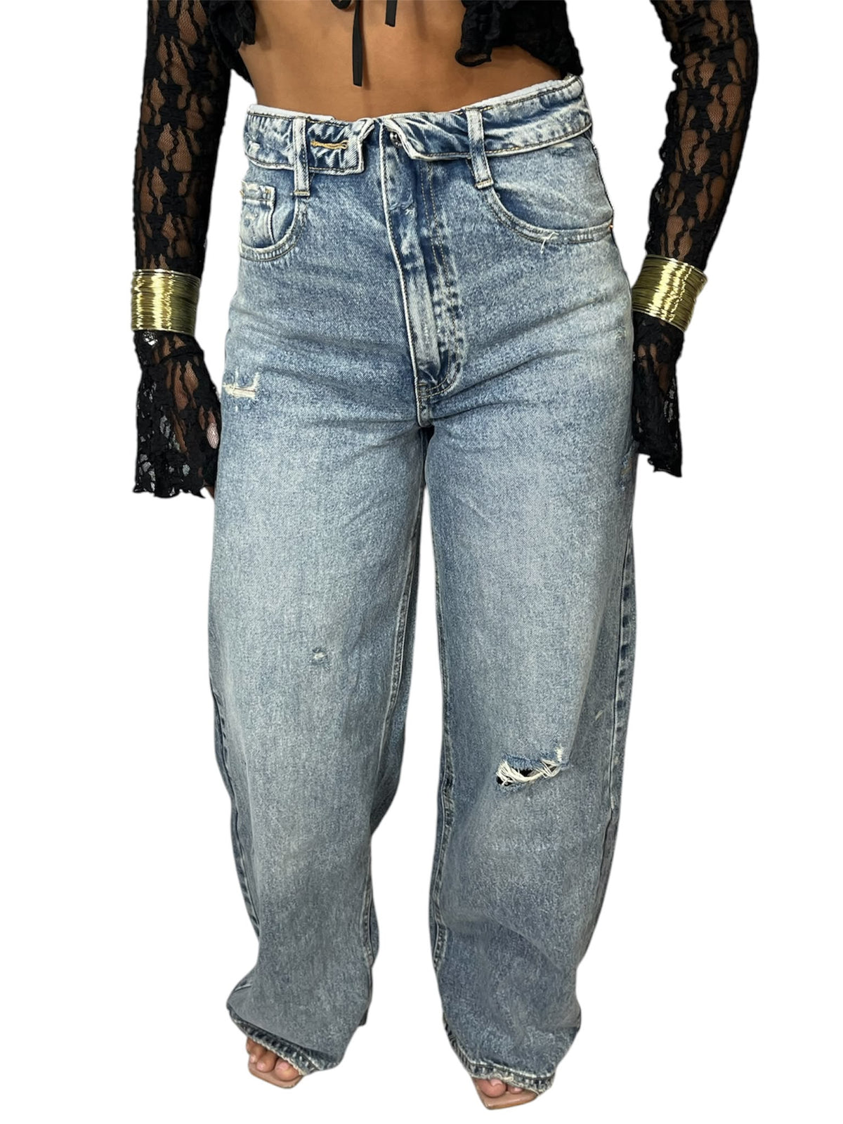 Jeans Con Risvoltino e Strappi