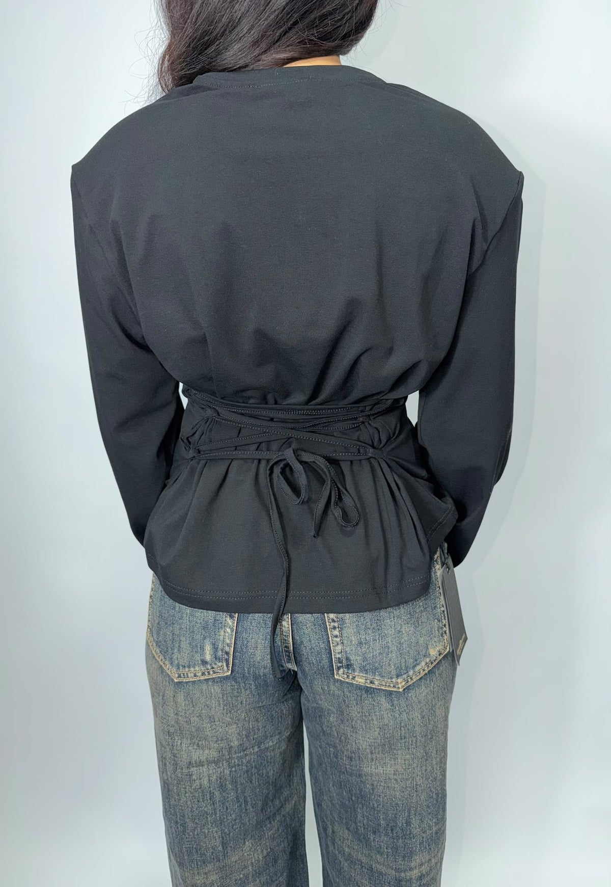 Maglia JUST WEST STRINGHE SUL RETRO SPALLINA IMBOTTITA